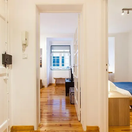Travel Loft Castle ליסבון